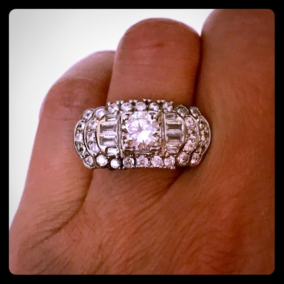 Style Sterling Silver With White Topaz Ring - Picture 4 of 8